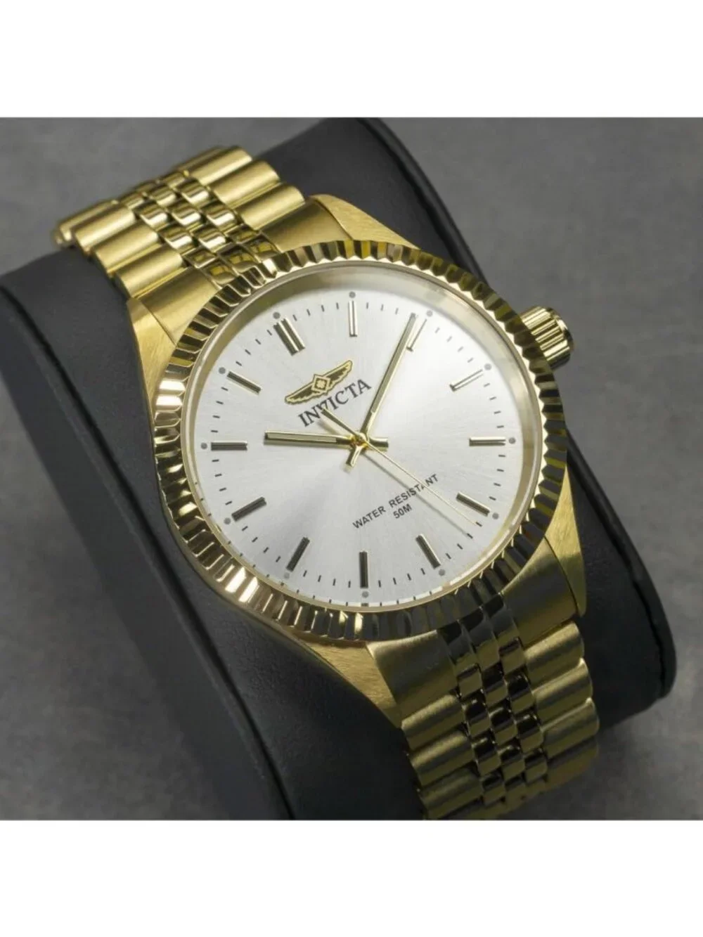 Stylish Men's Specialty Quartz Watch - Water Resistant, Sleek Design, Perfect